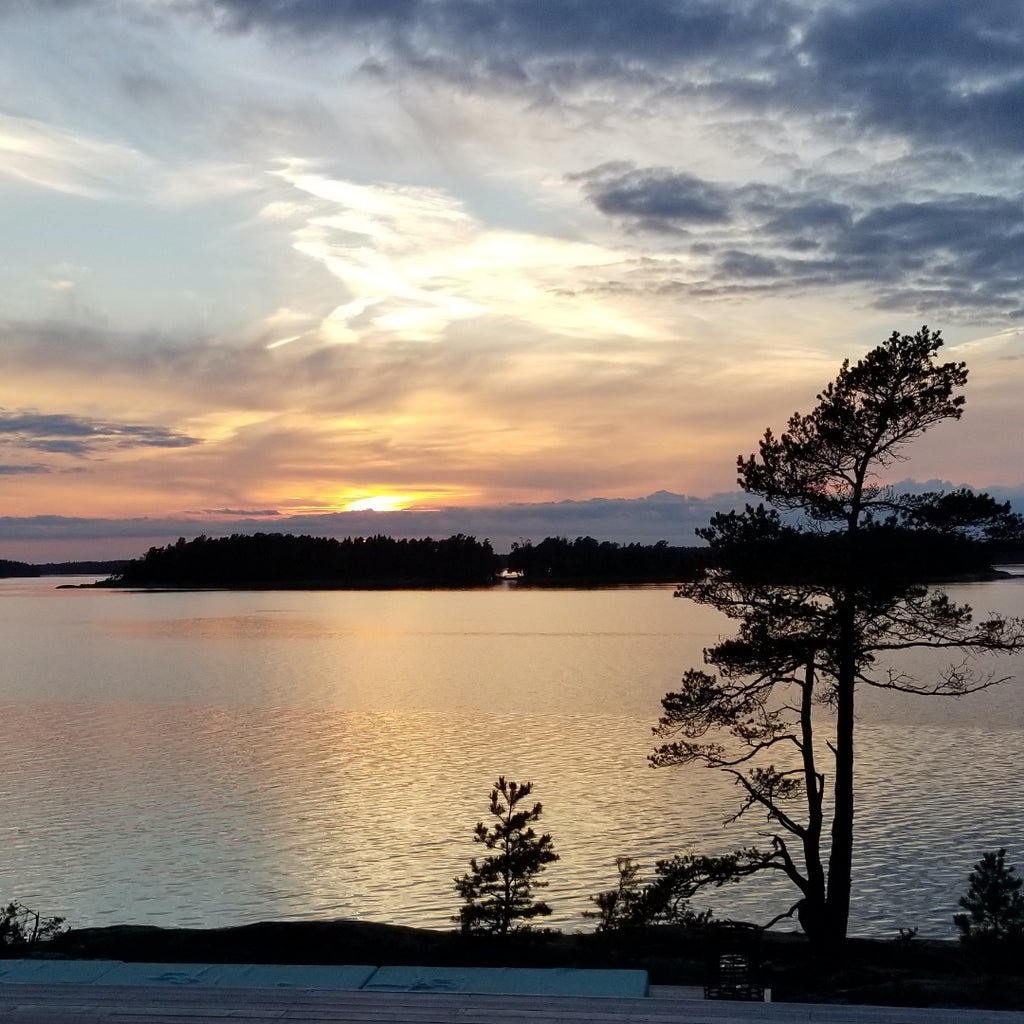 Super She Island, Finland